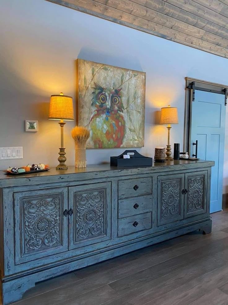 Aparador Vintage Tallado